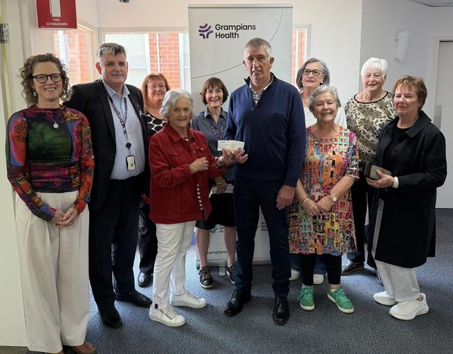 Y Zetts Donate $10,000 To Stawell Hospital Foundation