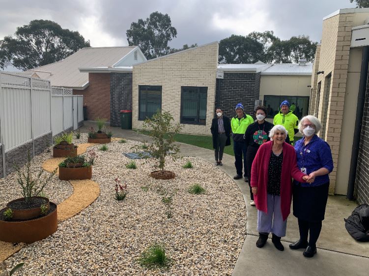 Lakeside Living Celebrates The Completion Of New First Nations Garden