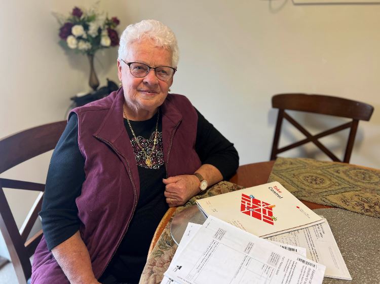 Merilyn Simpson Is ‘Dying To Know’