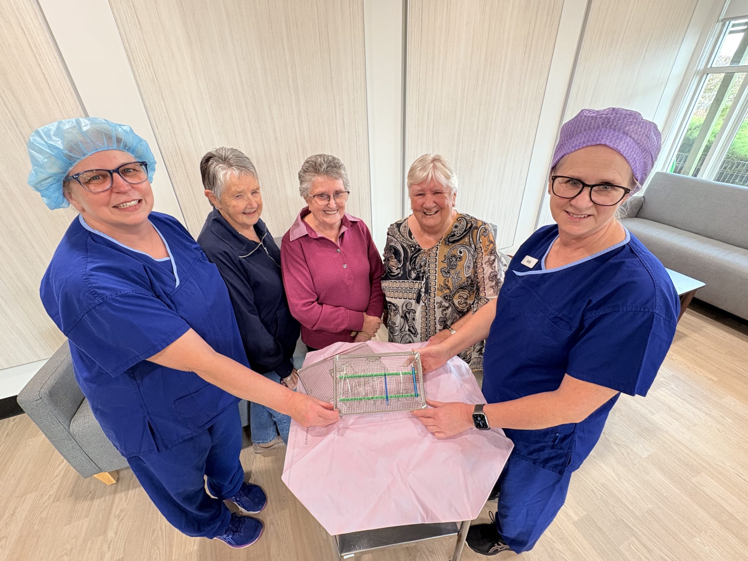 Stawell Auxiliary Donates Eye Surgery Sets Stawell Auxiliary Donates Eye Surgery Sets