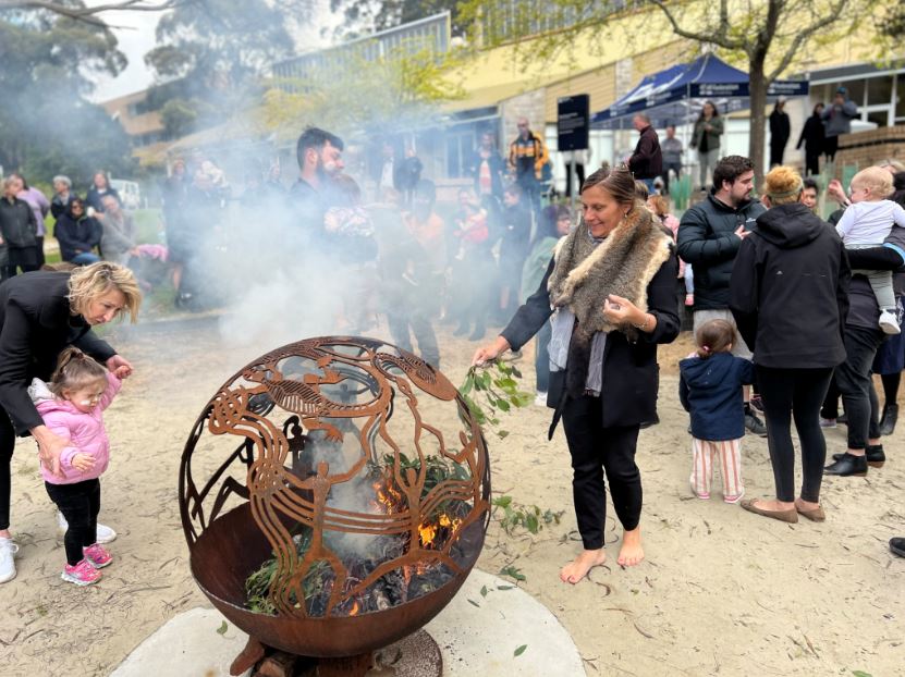 Grampians Health Ballarat Hosts Smoking Ceremony For First Nations Babies Grampians Health Ballarat Hosts Smoking Ceremony For First Nations Babies